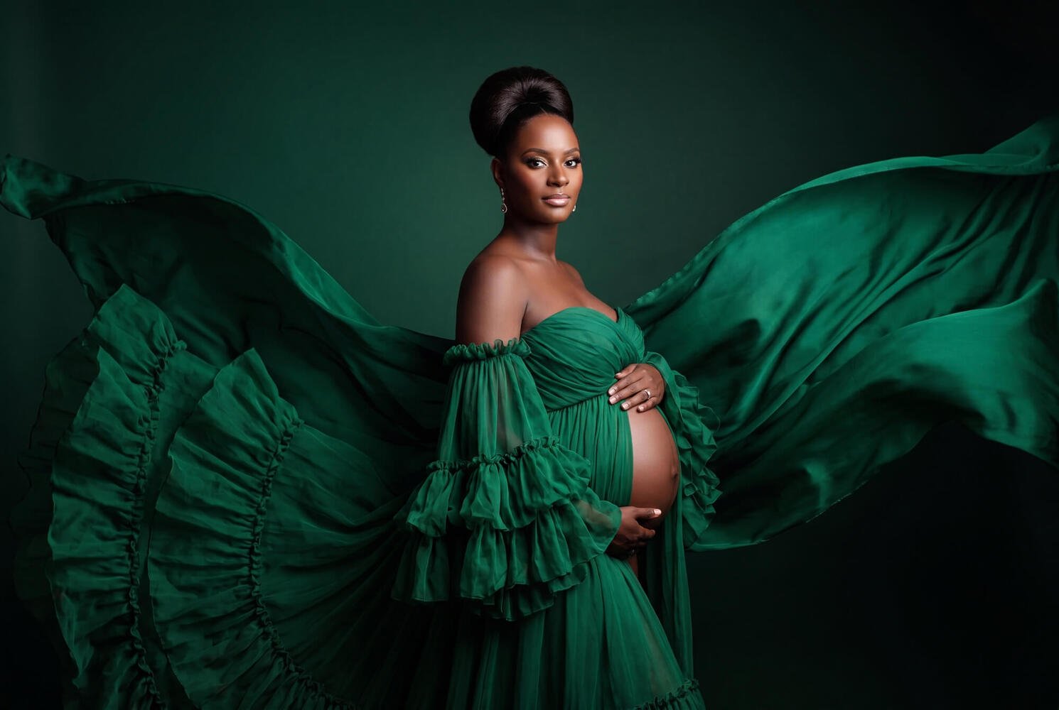 babybauch shooting im studio augsburg petit amour