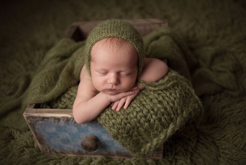 Newborn Shooting in Augsburg - Sicherheit und Hygiene werden hier groß geschrieben - Petit Amour Fotostudio
